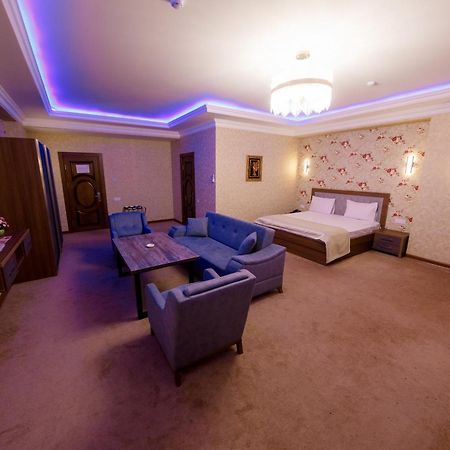 Royal Sapphire Boutique Lägenhet Baku Exteriör bild