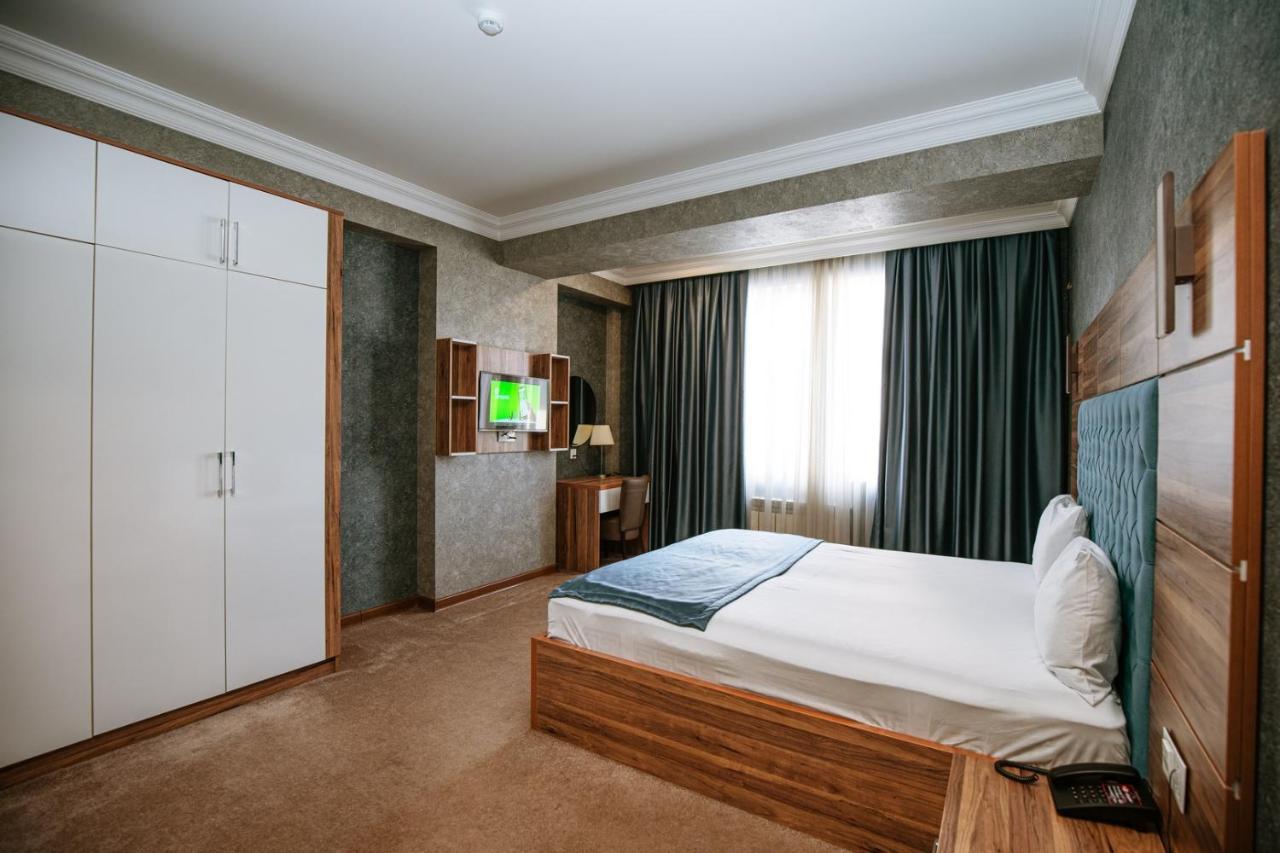 Royal Sapphire Boutique Lägenhet Baku Exteriör bild