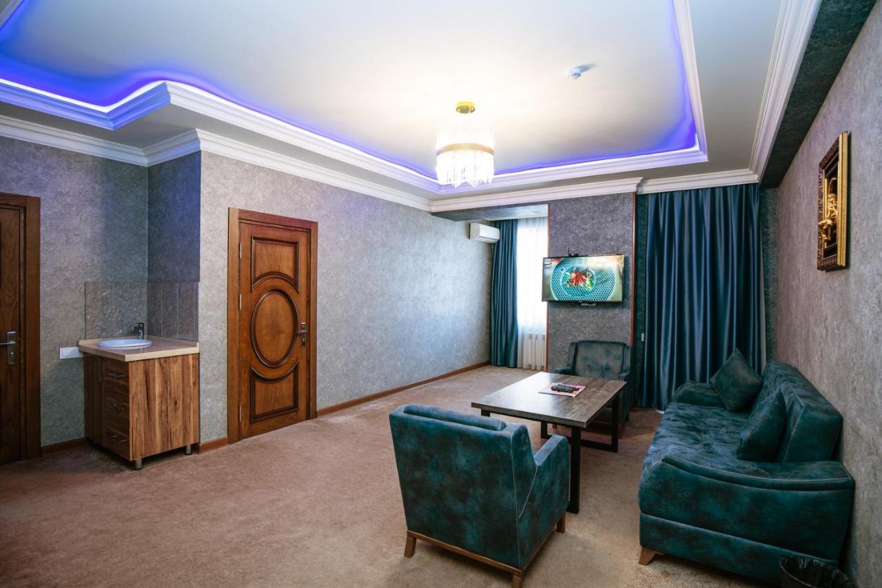 Royal Sapphire Boutique Lägenhet Baku Exteriör bild
