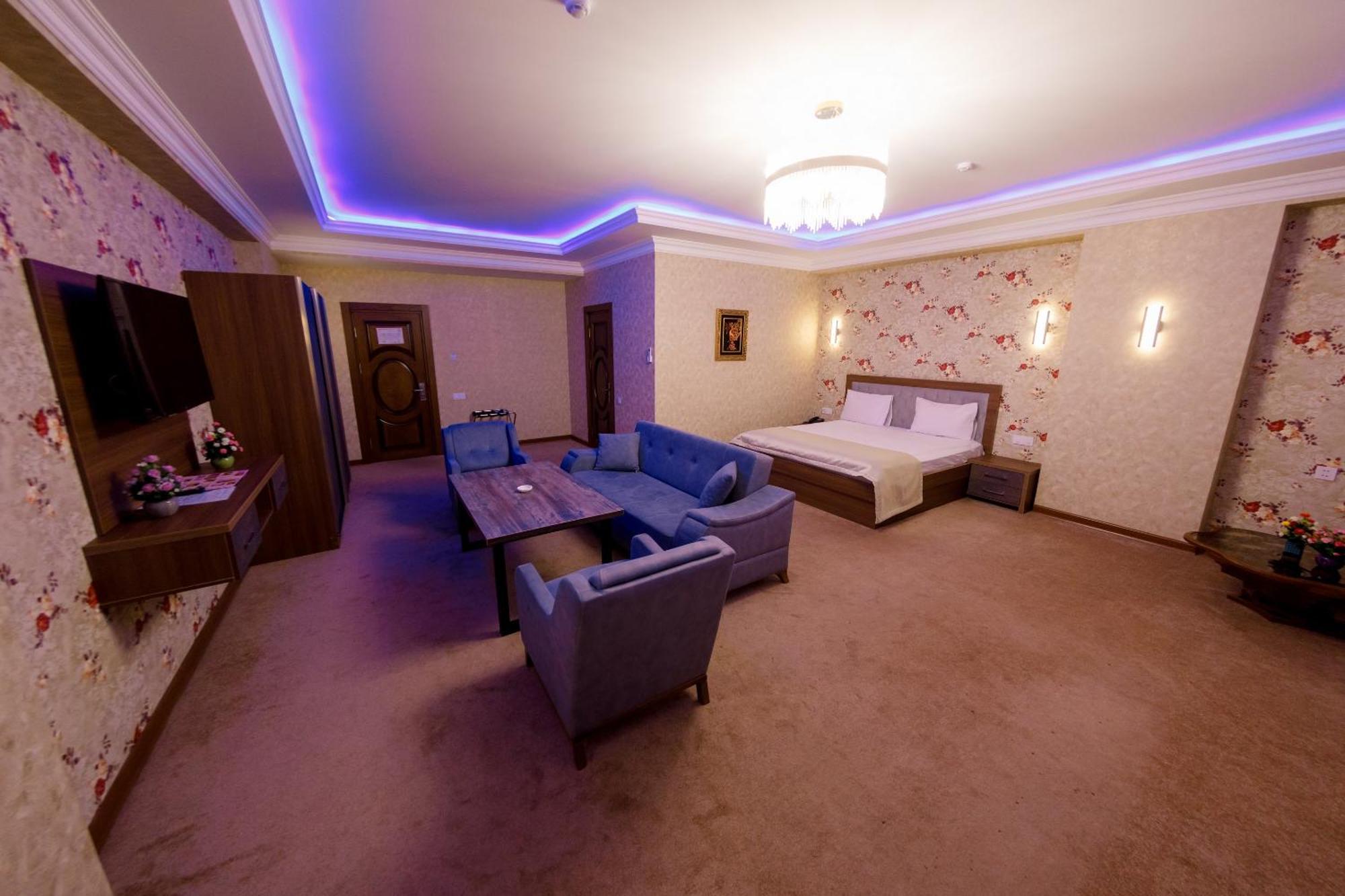 Royal Sapphire Boutique Lägenhet Baku Exteriör bild
